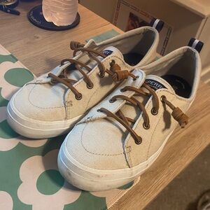 Sperry CreamWith Navy Accents Canvas Lace-Up Sneakers with Brown Laces